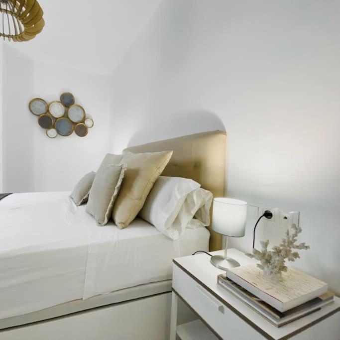 Lovely 2-Bed In Granada 1Min To Gran Via De Colon By Sharingco 외부 사진